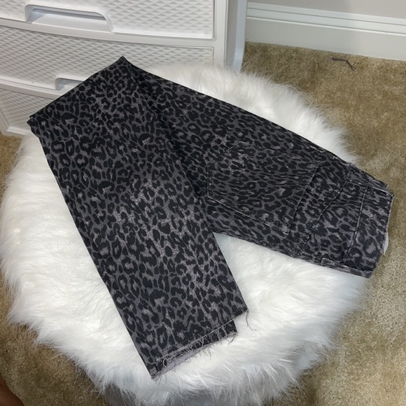 Jessica Simpson jeans - Picture 3 of 4